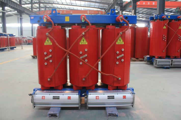 一般北京創(chuàng)聯(lián)匯通電氣全鋁的干式變壓器800kva價(jià)格是33900元，全銅的800kva干式變壓器價(jià)格是65000元。